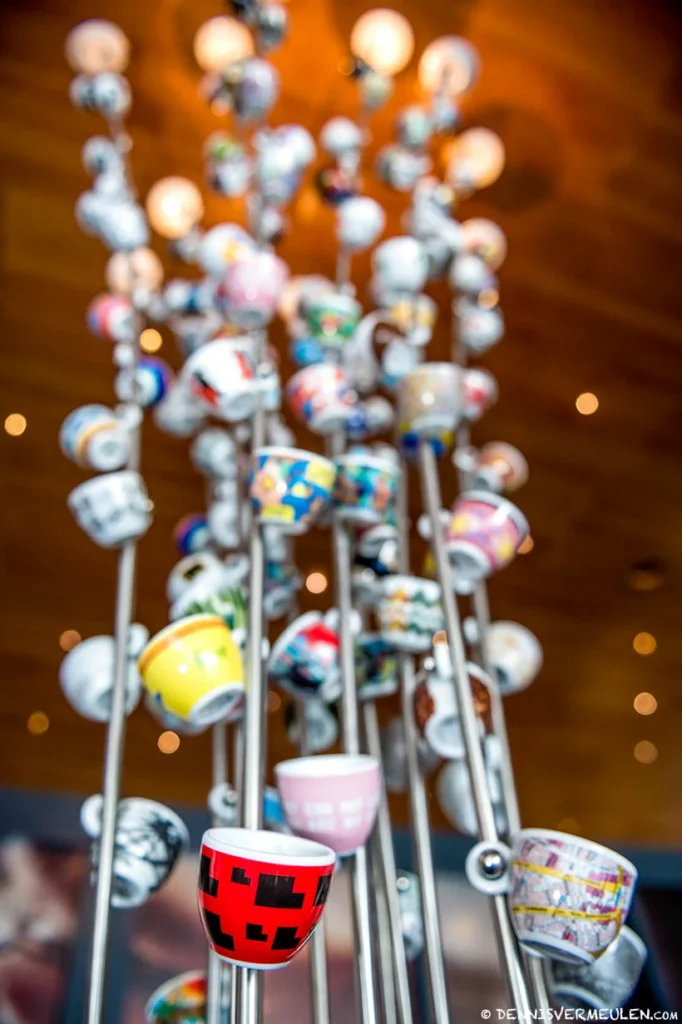 Damen Magazine Illy Cafe