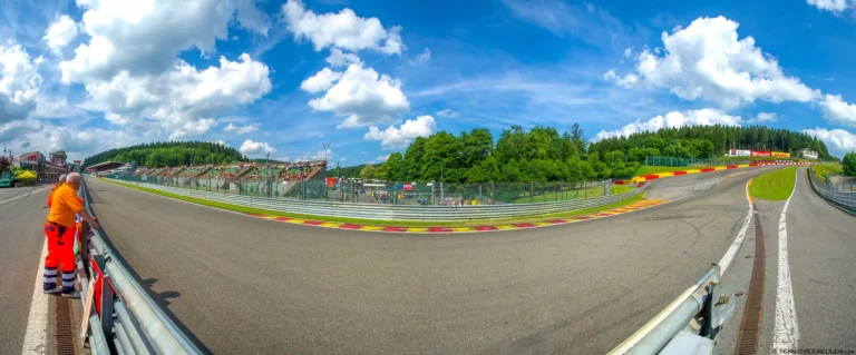 Spa Francorchamps - Eau Rouge